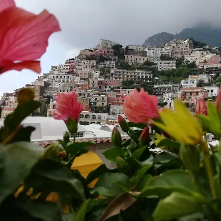 Santiago Vacation Home In Positano Exterior photo